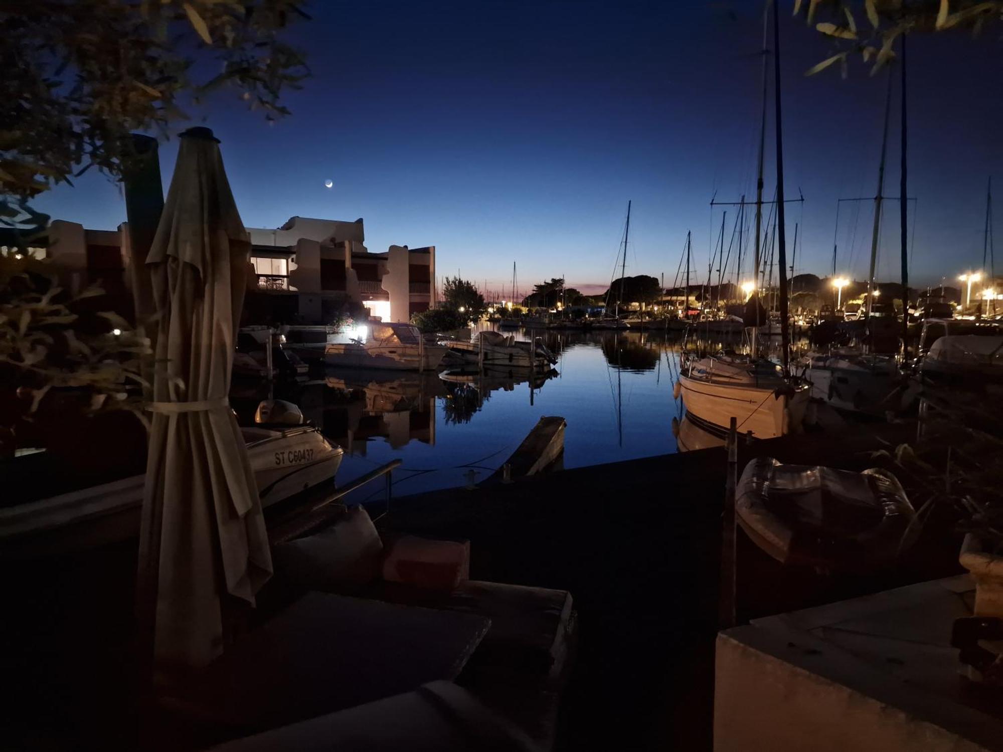 Marina Exceptionnelle - 8 Pers - 120 M2 Vue Mer - Suites Parentales - Cinema - Ponton Le Grau-du-Roi Bagian luar foto